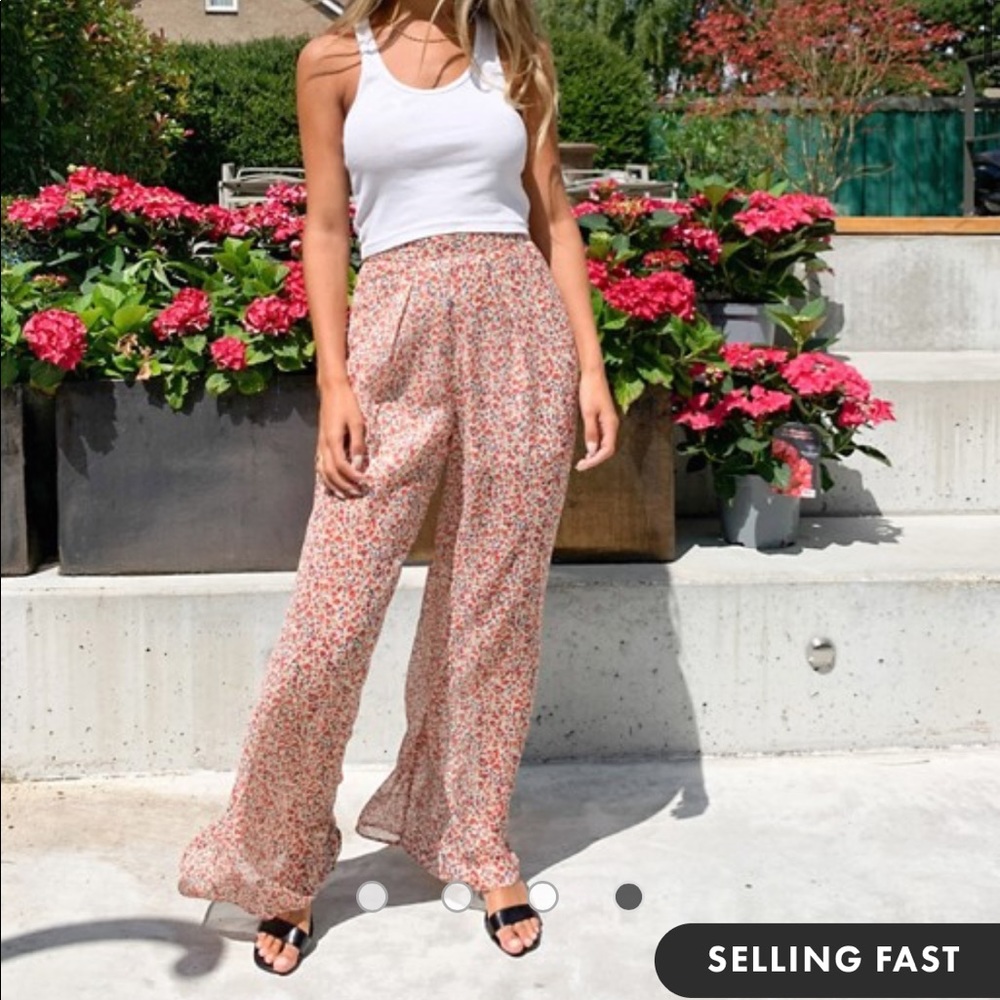Wide leg floral print pants♥️